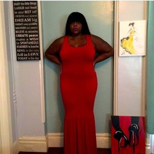 NEW!! Red tank sleevelessbmermaid maxi dress